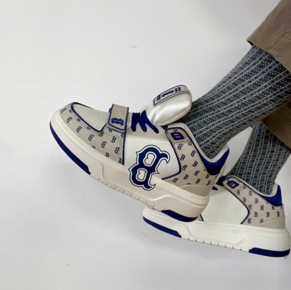 Giay MLB Chunky Liner Mid Monogram Boston 'Blue Beige' 3ASXLM13N-43BGL