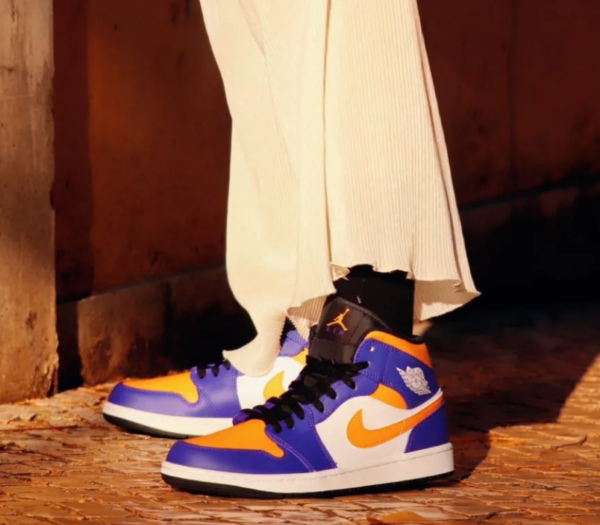Giày Nike Air Jordan 1 Mid 'Lakers' DQ8426-517 - Ảnh 10