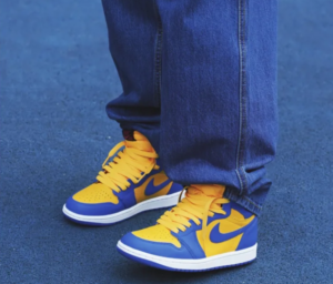 Giay Nike Air Jordan 1 Retro High OG 'Reverse Laney' FD2596-700