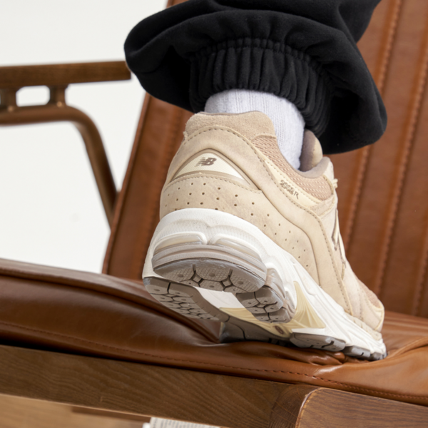 Giay New Balance 2002R 'Khaki Marble' M2002RID
