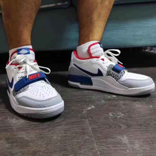 Giay Nike Air Jordan Legacy 312 Low GS 'White French Blue' CD9054-104