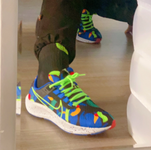 Alternative view of Giày Nike Air Zoom Pegasus 38 'Run Past The Future' DD1827-001