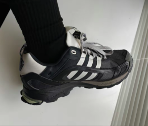 Giay Shadowturf x Song for the Mute 'Black Grey' HQ3939