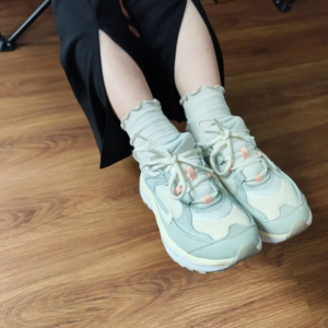 Giay Nike Air Max Bliss 'Light Silver Sail' FB7170-111