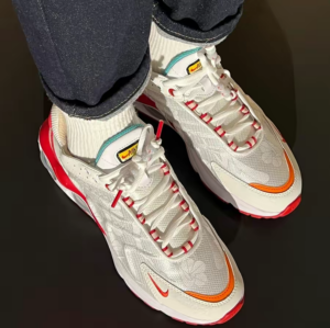 Giay Nike Air Max TW 'Lunar New Year' FD4318-161