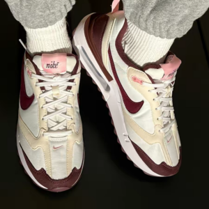 Giay Air Max Dawn 'Valentine Day' FD9939-161