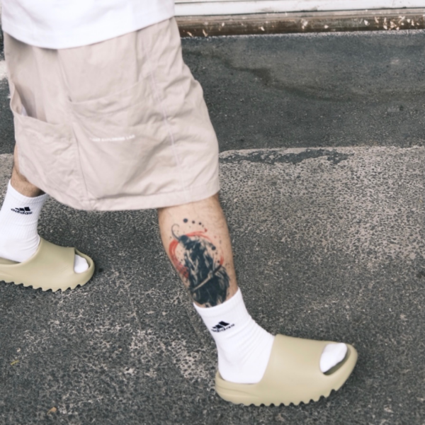 Dép Adidas Yeezy Slides 'Resin' FX0494 - Ảnh 2