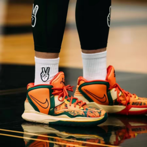 Giay Nike Kyrie Infinity '1 World, 1 People' DO9615-800