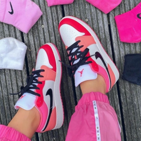 Giày Nike Air Jordan 1 Low GS 'White Pinksicle' 553560-162 - Ảnh 3