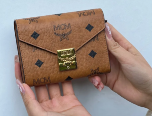 Vi MCM Wallet 3-Fold 'Brown' MYSAAPA02CO001