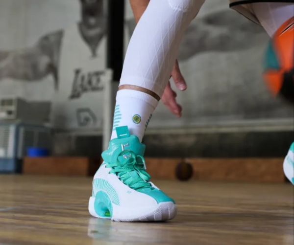Giày Nike Guo Ailun x Air Jordan 35 Low PF 'Jade' DJ2994-100 - Ảnh 4