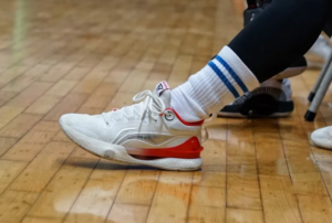 Giay Lining Blitz 8 Premium 'White Red' ABAR071-1