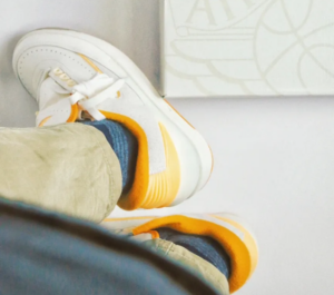 Giay Nike Air Jordan 2 Retro Low 'Craft Melon Tint' DV9956-118