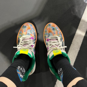 Giay Nike Kyrie 8 GO 'Circle Of Life' DQ8076-011