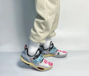 Giay Lining City 10 V2 'Gray' ABAS059-12