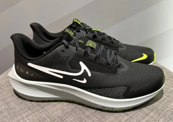 Giày Nike Air Zoom Pegasus 39 Shield 'Black Dark Smoke Grey' DO7625-002 - Ảnh 4