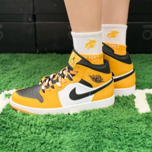 Giay Nike Air Jordan 1 Mid GS 'Taxi' 554725-701