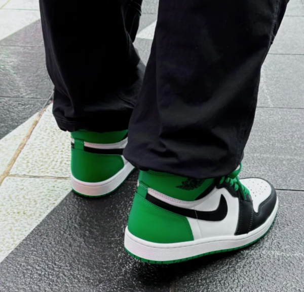 Giay Nike Air Jordan 1 Retro High OG 'Lucky Green' DZ5485-031