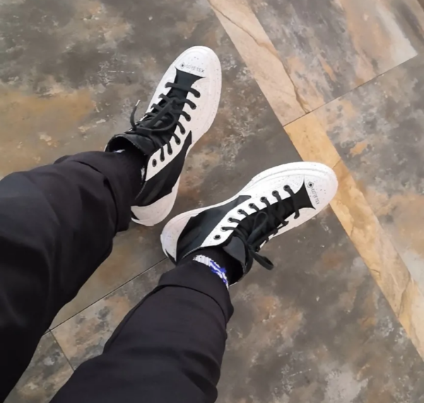 Giày Converse Chuck 70 Gore-Tex Hi 165939C - Ảnh 2