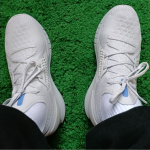 Alternative view of Giày Under Armour HOVR Phantom RN 'White' 3025210-100