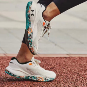 Giay Under Armour Charged Vantage 'Multi Color' 3027033-100