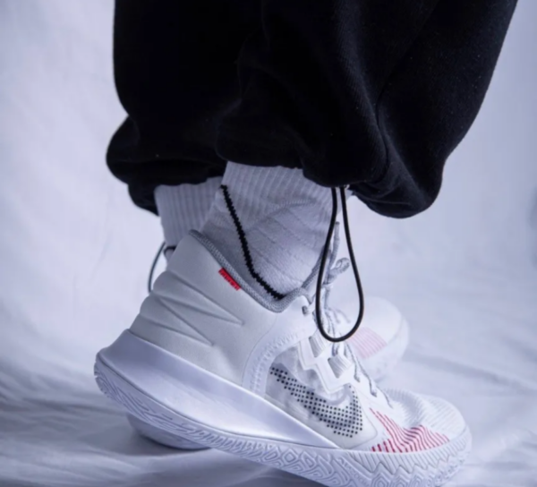 Giày Nike Kyrie Flytrap 5 'White University Red' CZ4100-100 - Ảnh 3