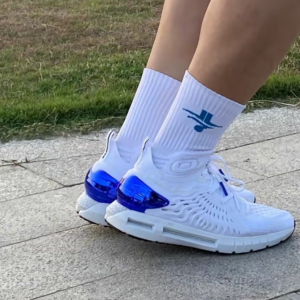 Giay Under Armour HOVR Phantom 'White Blue' 3025351-100