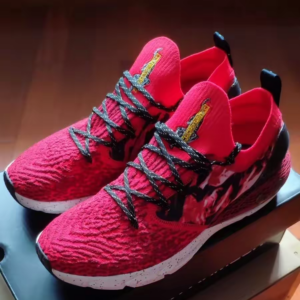 Giay Under Armour HOVR Phantom 'Chinese New Year' 3024836-600