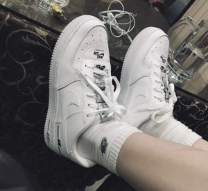 Giay Nike Air Force 1 LV8 3 GS 'Multiple Logos' CJ4092-100