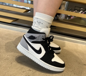 Giay Nike Air Jordan 1 Mid SE ‘Canvas’ DV0427-100