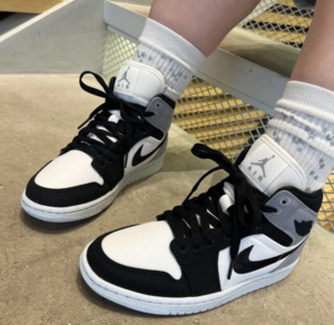 Giay Nike Air Jordan 1 Mid SE ‘Canvas’ DV0427-100