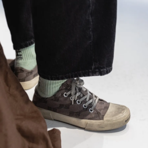 Giay Balenciaga Paris Low Top 'Beige' 688754W3RQ22298