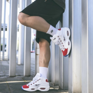 Giay Reebok Question Mid OG 'Red Toe' FY1018