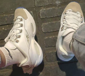 Giay Reebok Question Low 'Oatmeal (2020)' EF7609