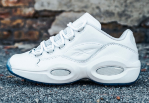 Giay Reebok Question Low 'White Clear Blue Sole' GW8165