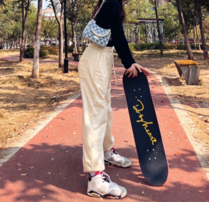 Alternative view of Giày Nike Air Jordan 6 Retro 'Tinker' 384664-104