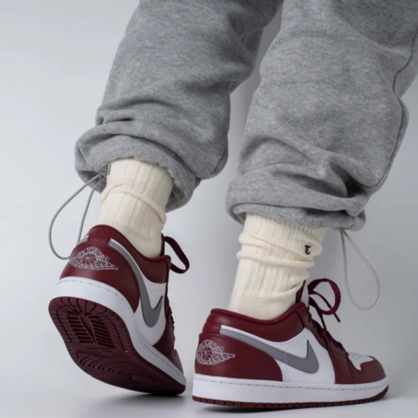 Giày Nike Air Jordan 1 Low 'White Bordeaux' 553558-615 - Ảnh 5