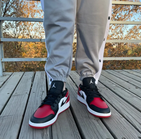 Giày Nike Air Jordan 1 Low 'Bred Toe' 553558-612 - Ảnh 7
