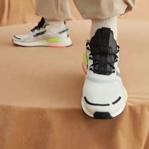 Giay Adidas NMD V3 'Crystal White Signal Green' GW3063