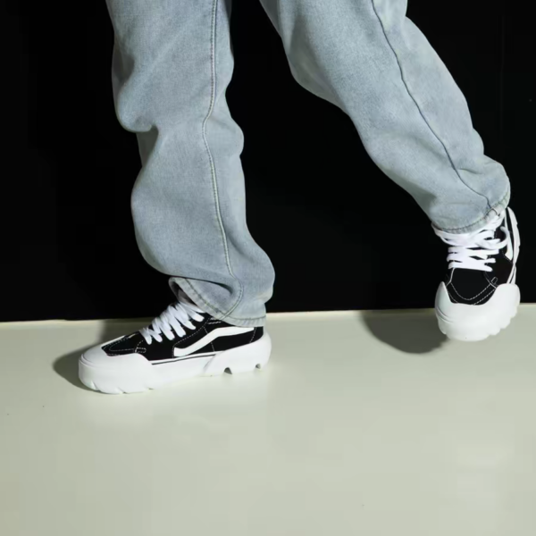 Giay Vans Sk8-Hi Tapered Modular x Sandy Liang 'Black' VN0A7Q5TB7C