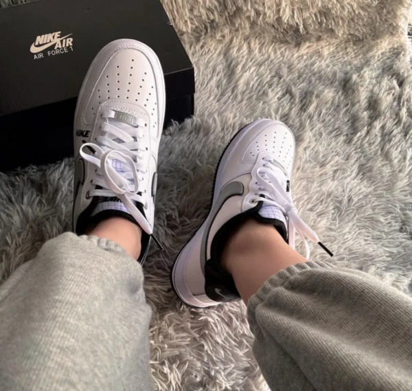 Giày Nike Air Force 1 '07 LV8 'White Wolf Grey' DC8873-101 - Ảnh 3
