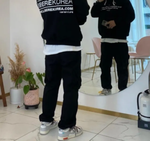 Alternative view of Giày Nike Off-White x Dunk Low 'Lot 04 Of 50' DM1602-114