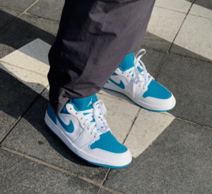 Giay Nike Air Jordan 1 Low 'Aquatone' 553558-174