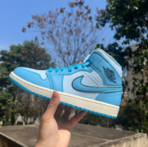 Giay Nike Air Jordan 1 Mid SE 'Ice Blue' DV1302-400