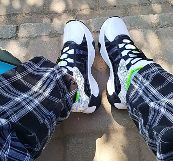 Giày Nike Air Jordan 11 CMFT Low SE GS 'White Volt' DM3397-100 - Ảnh 2