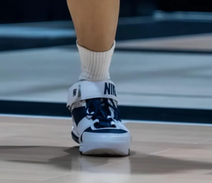 Giay Nike Zoom LeBron 2 Retro 'USA' 2022 DR0826-100