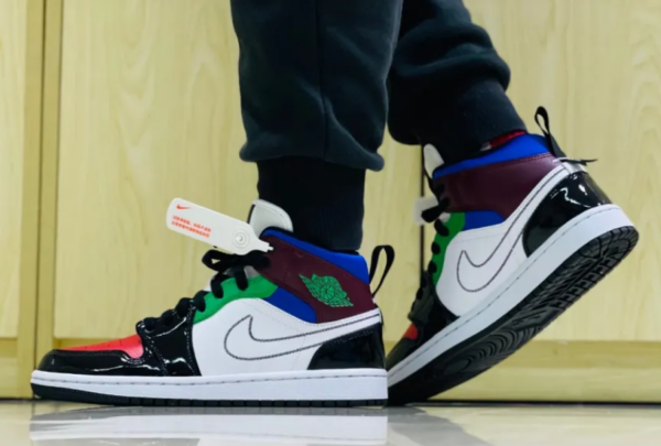 Giày Nike Wmns Air Jordan 1 Mid SE 'Multicolor' DB5454-001 - Ảnh 4