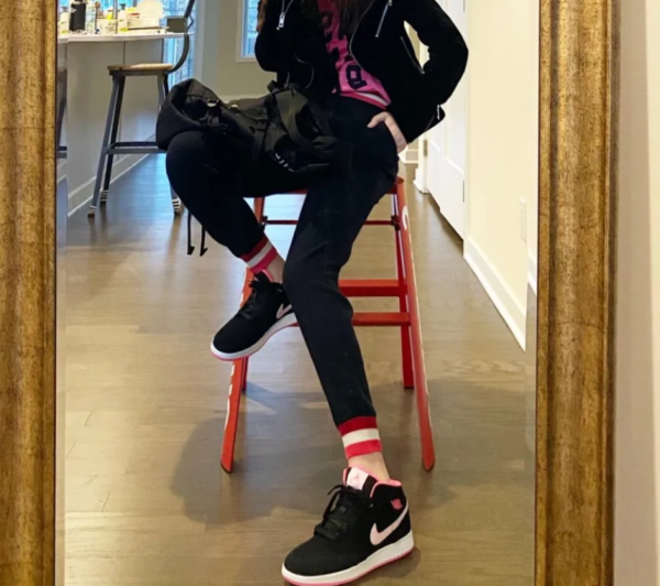Giày Nike Air Jordan 1 Mid 'Black Digital Pink' (GS) 555112-066 - Ảnh 10