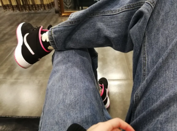 Giày Nike Air Jordan 1 Mid 'Black Digital Pink' (GS) 555112-066 - Ảnh 8