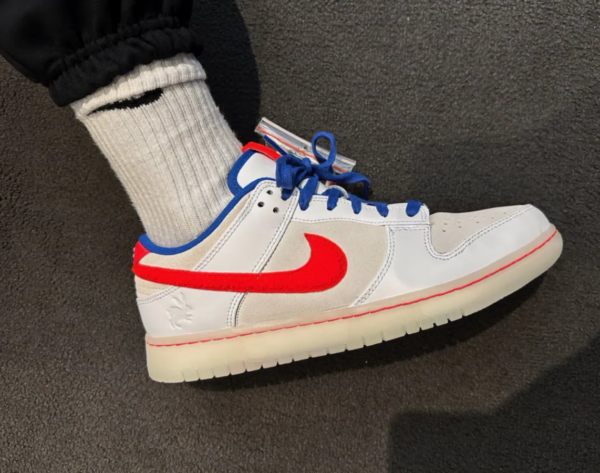 Giay Nike Dunk Low Retro Year of the Rabbit 'White Varsity Royal' FD4203-161